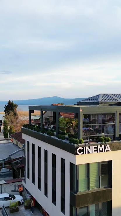 Lively rooftop dining area in Struga